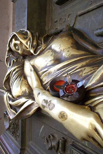 seed pod on a modern sculpture of a star